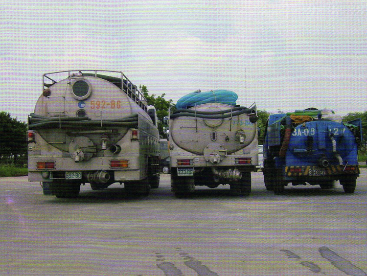 通馬桶水肥車